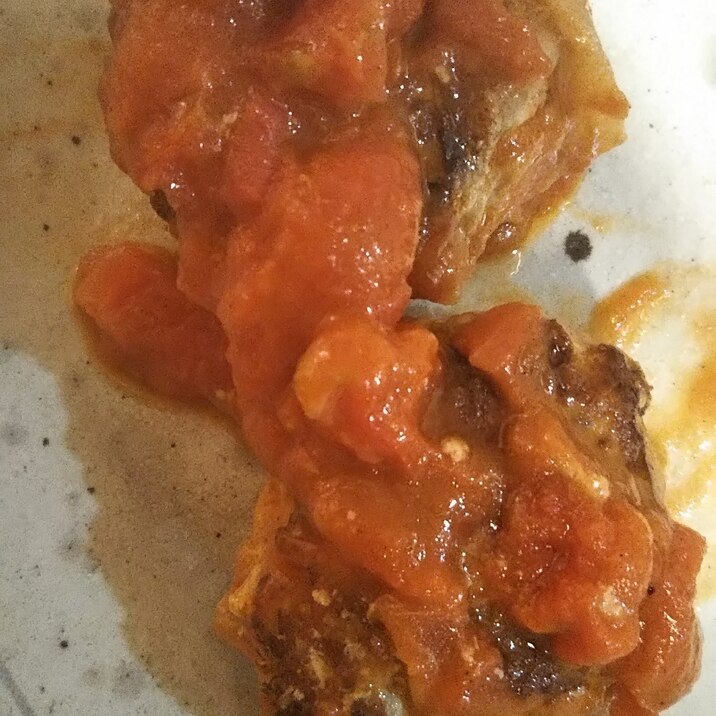 豚挽き肉とトマトのハンバーグ